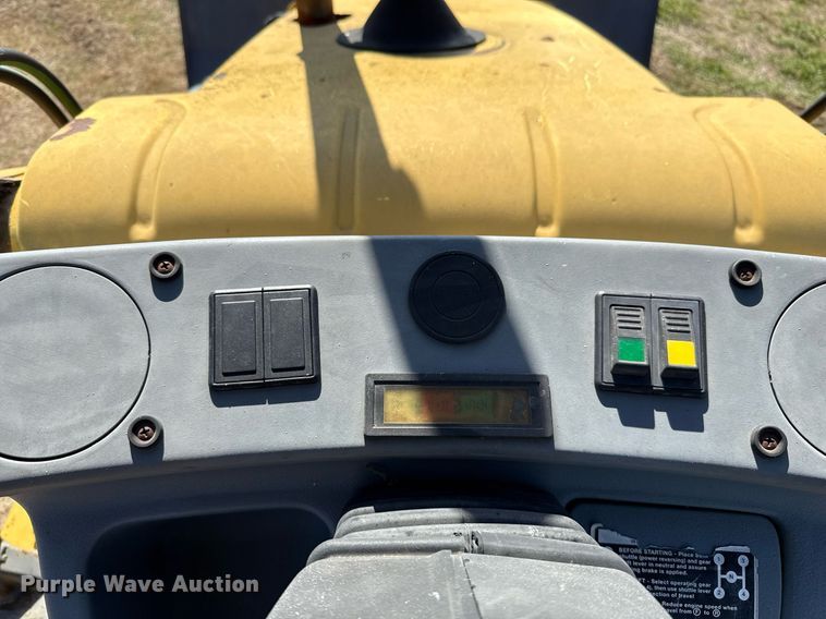 image for item EJ3484 2003 New Holland LB75 backhoe