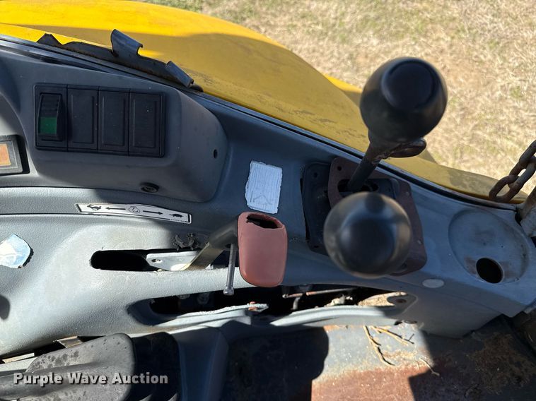 image for item EJ3484 2003 New Holland LB75 backhoe