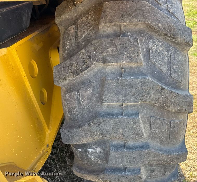 image for item EJ3484 2003 New Holland LB75 backhoe