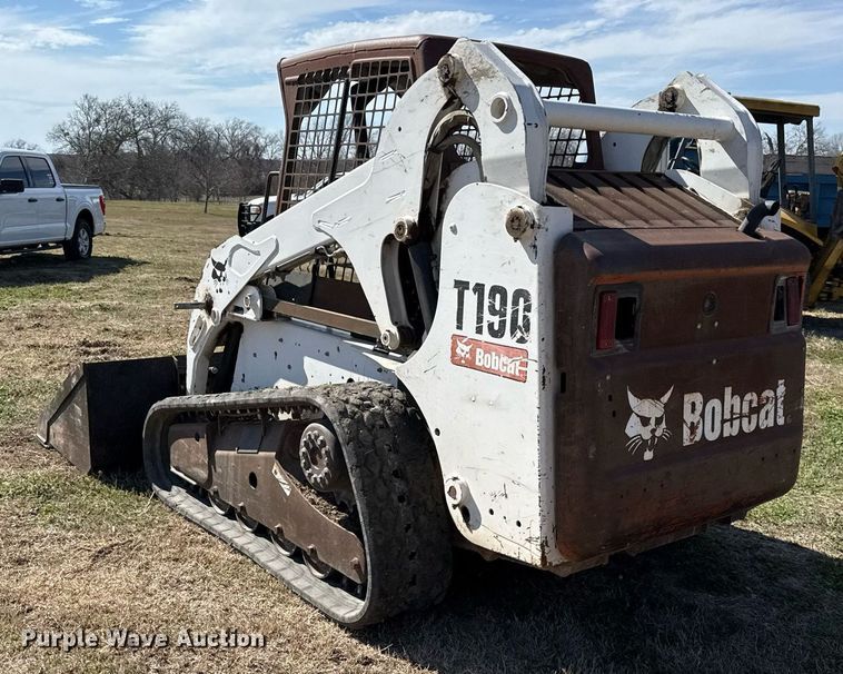 image for item EJ3485 2010 Bobcat T190 tracked skid steer loader