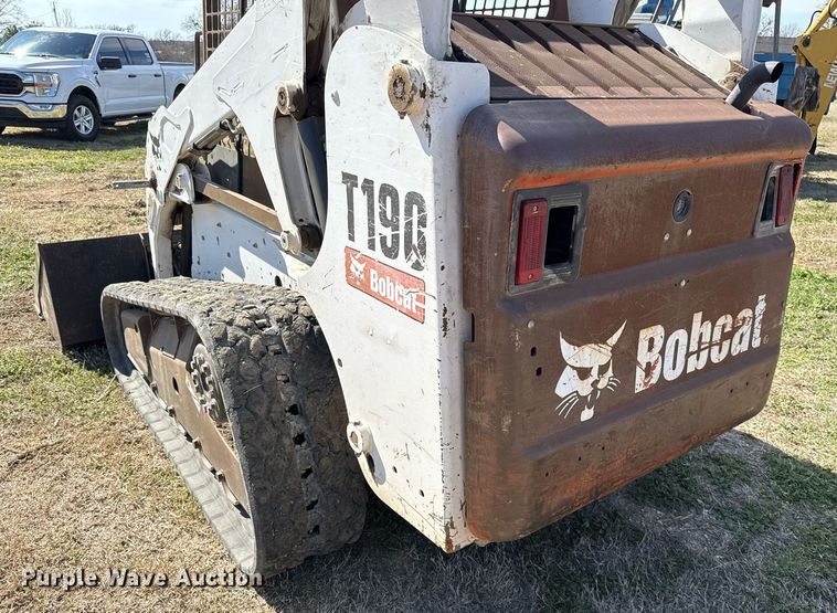 image for item EJ3485 2010 Bobcat T190 tracked skid steer loader