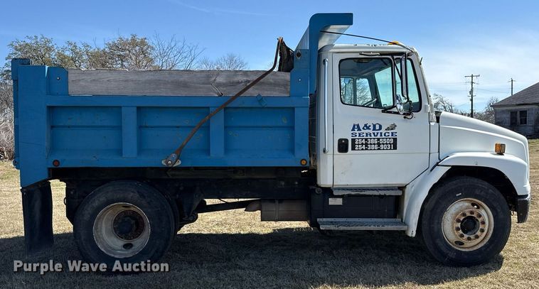 image for item EJ3486 2001 Freightliner FL70 dump truck