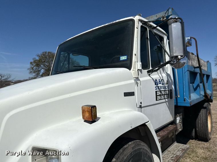image for item EJ3486 2001 Freightliner FL70 dump truck