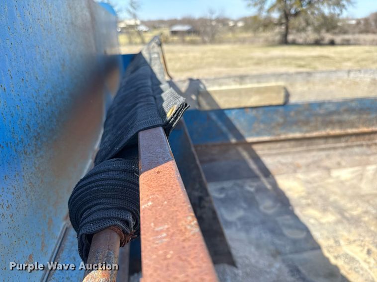 image for item EJ3486 2001 Freightliner FL70 dump truck