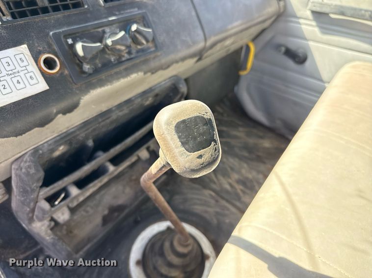 image for item EJ3486 2001 Freightliner FL70 dump truck