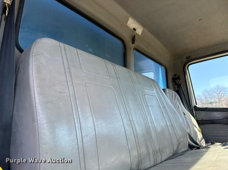 image for item EJ3486 2001 Freightliner FL70 dump truck