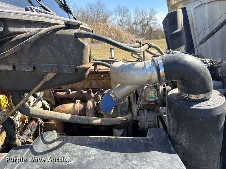 image for item EJ3486 2001 Freightliner FL70 dump truck