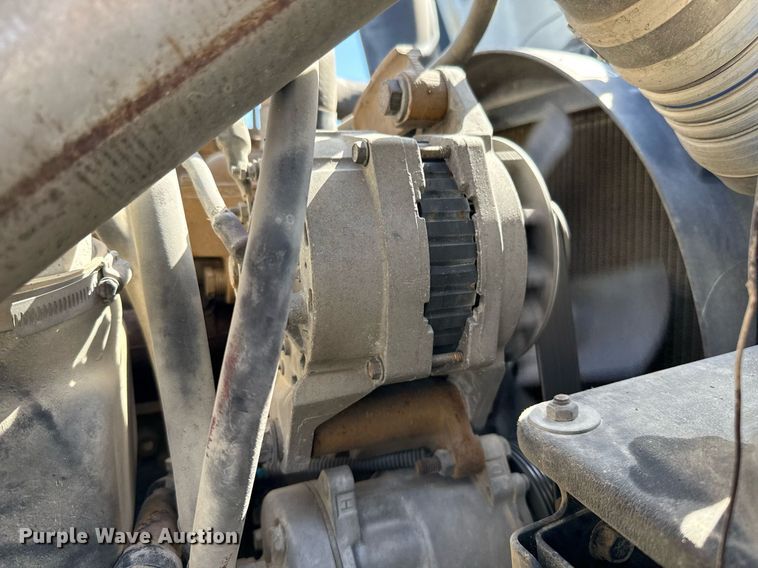 image for item EJ3486 2001 Freightliner FL70 dump truck