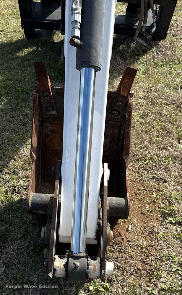 image for item EJ3489 2012 Bobcat R30S skid steer backhoe