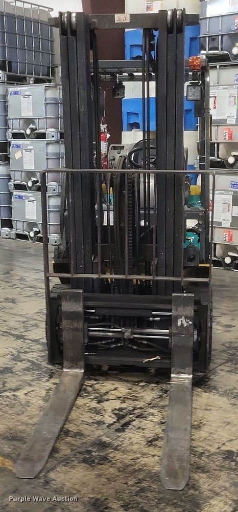 image for item EJ8165 Komatsu FG25GT-14 forklift