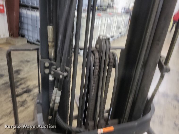 image for item EJ8165 Komatsu FG25GT-14 forklift