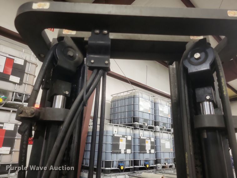 image for item EJ8165 Komatsu FG25GT-14 forklift