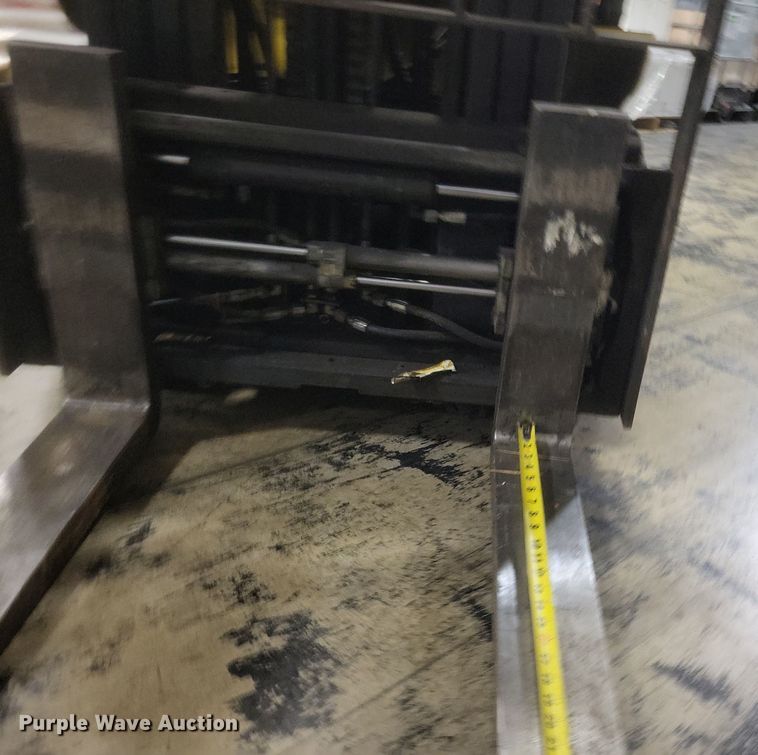 image for item EJ8165 Komatsu FG25GT-14 forklift