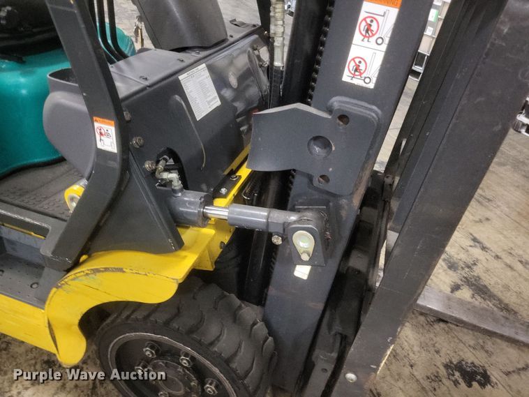 image for item EJ8165 Komatsu FG25GT-14 forklift