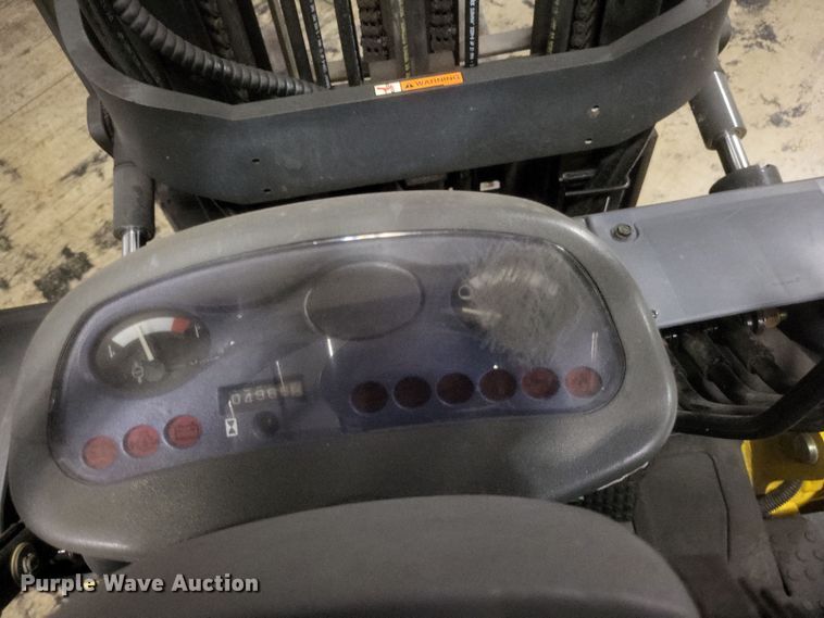 image for item EJ8165 Komatsu FG25GT-14 forklift