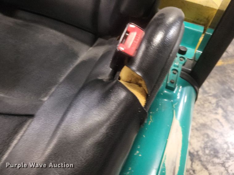 image for item EJ8165 Komatsu FG25GT-14 forklift