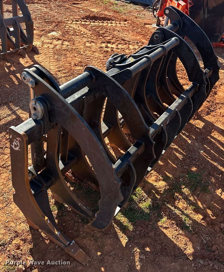 image for item EK0408 John Deere RR84 skid steer root rake grapple