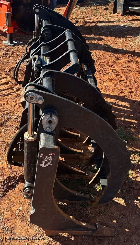 image for item EK0408 John Deere RR84 skid steer root rake grapple