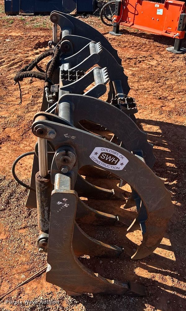 image for item EK0409 2019 Paladin Root Rake skid steer root rake grapple