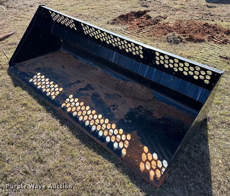 image for item EK0410 Caterpillar 469-0773 skid steer bucket