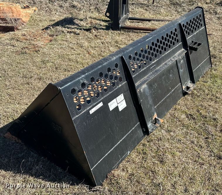 image for item EK0410 Caterpillar 469-0773 skid steer bucket