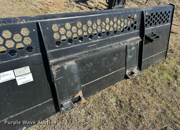 image for item EK0410 Caterpillar 469-0773 skid steer bucket