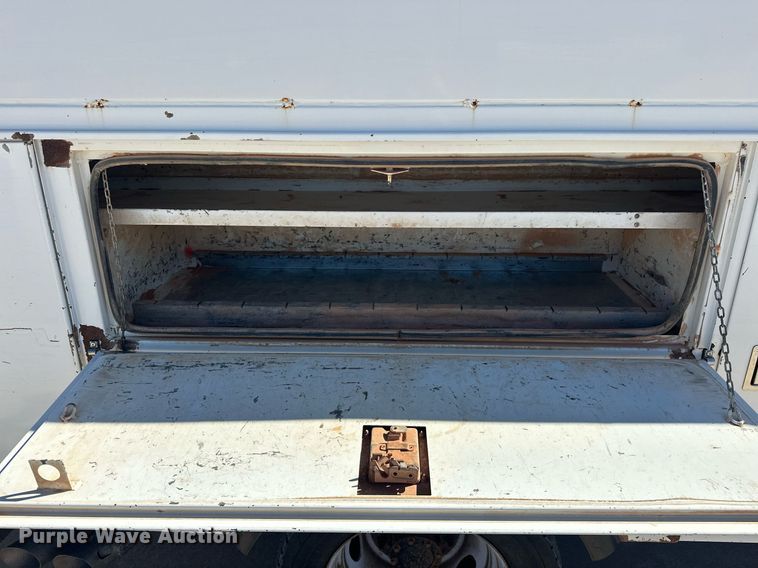 image for item EK0412 2016 Ford F550 Super Duty bucket truck