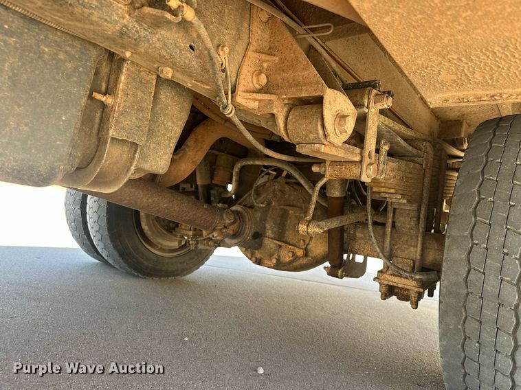 image for item EK0412 2016 Ford F550 Super Duty bucket truck