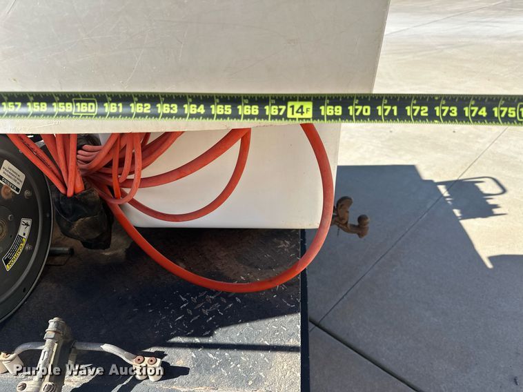 image for item EK0412 2016 Ford F550 Super Duty bucket truck