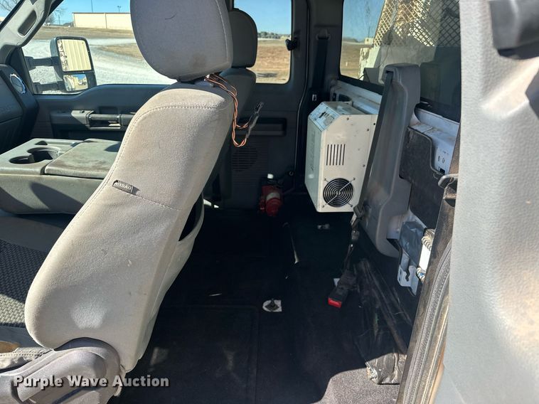 image for item EK0412 2016 Ford F550 Super Duty bucket truck