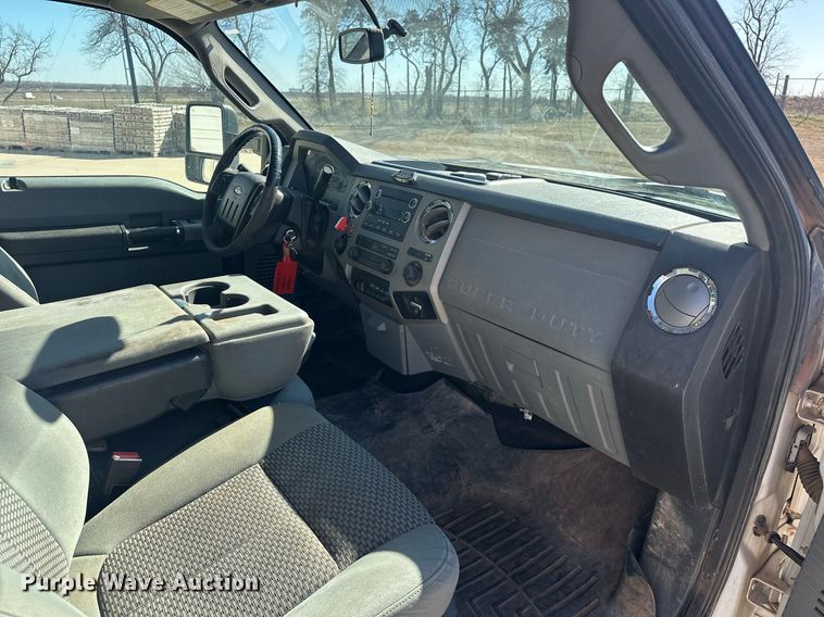 image for item EK0412 2016 Ford F550 Super Duty bucket truck