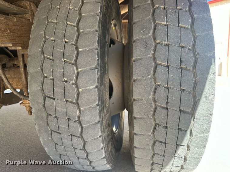 image for item EK0412 2016 Ford F550 Super Duty bucket truck