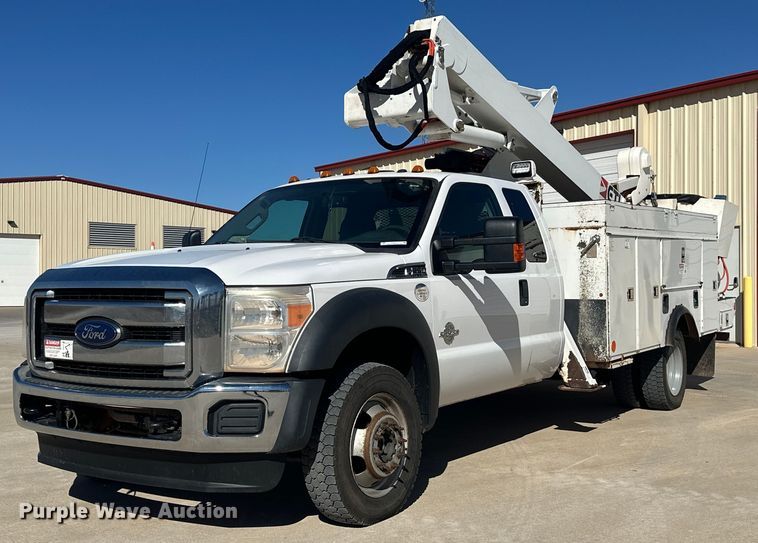 image for item EK0413 2016 Ford F550 Super Duty XLT bucket truck