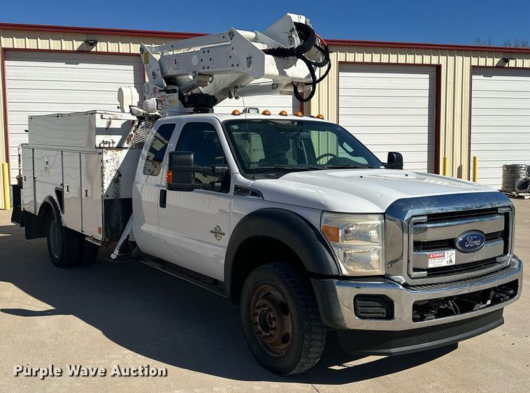 image for item EK0413 2016 Ford F550 Super Duty XLT bucket truck