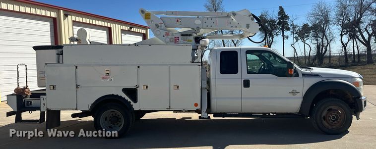 image for item EK0413 2016 Ford F550 Super Duty XLT bucket truck