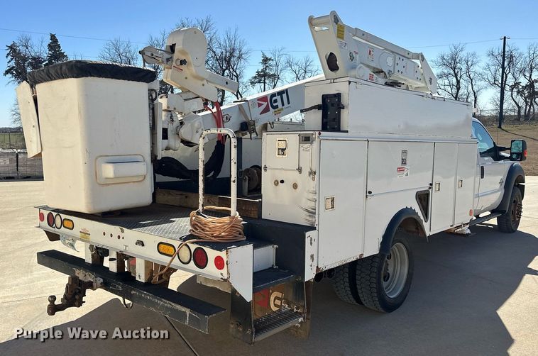 image for item EK0413 2016 Ford F550 Super Duty XLT bucket truck
