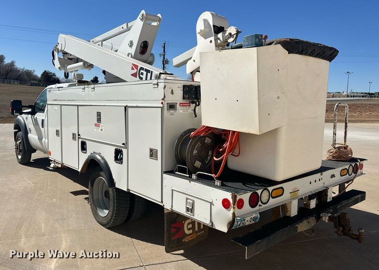 image for item EK0413 2016 Ford F550 Super Duty XLT bucket truck