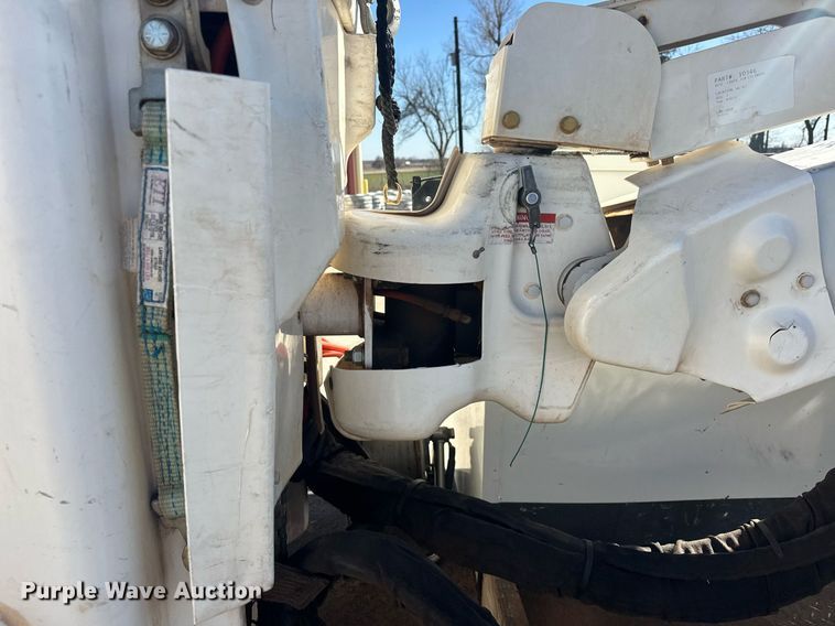 image for item EK0413 2016 Ford F550 Super Duty XLT bucket truck