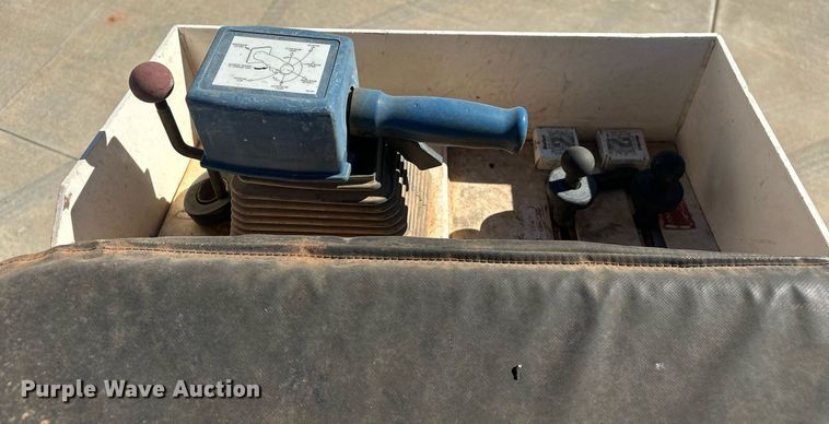 image for item EK0413 2016 Ford F550 Super Duty XLT bucket truck