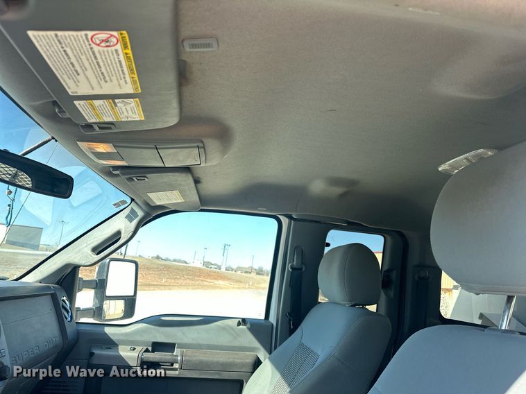 image for item EK0413 2016 Ford F550 Super Duty XLT bucket truck