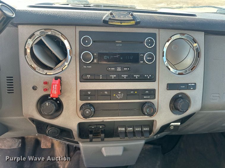 image for item EK0413 2016 Ford F550 Super Duty XLT bucket truck