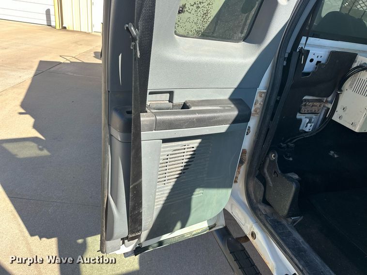 image for item EK0413 2016 Ford F550 Super Duty XLT bucket truck