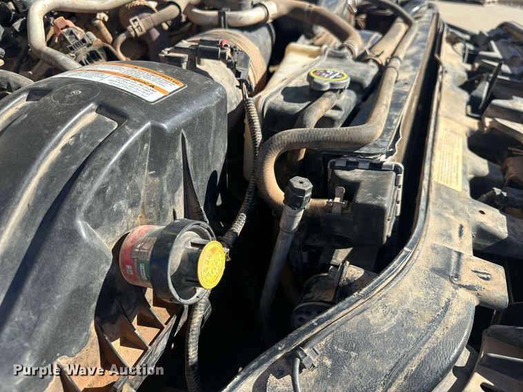 image for item EK0413 2016 Ford F550 Super Duty XLT bucket truck