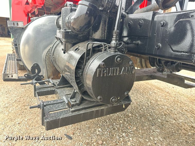 image for item EK0421 2003 Mack CH613 vacuum truck