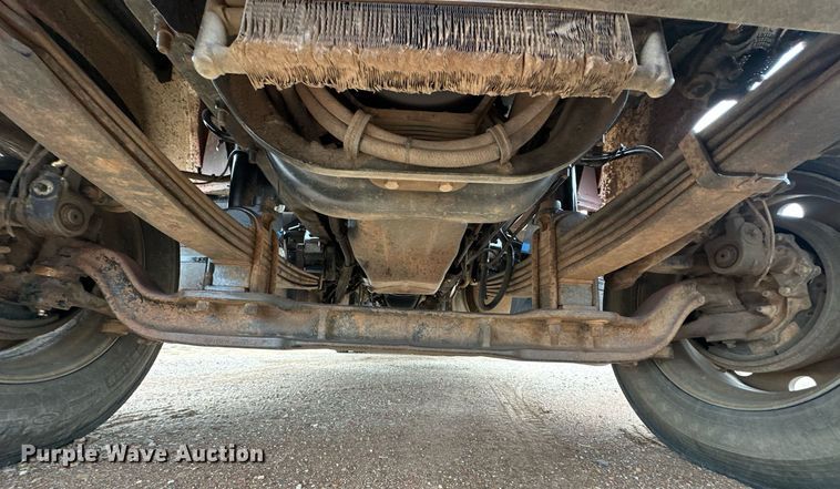 image for item EK0421 2003 Mack CH613 vacuum truck