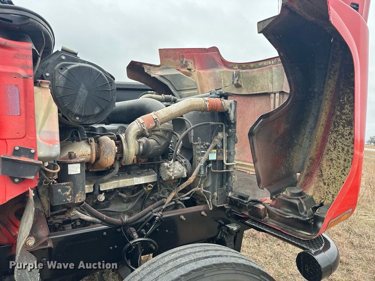 image for item EK0421 2003 Mack CH613 vacuum truck