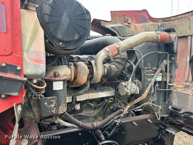 image for item EK0421 2003 Mack CH613 vacuum truck