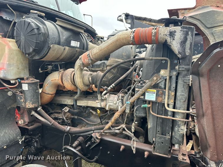 image for item EK0421 2003 Mack CH613 vacuum truck