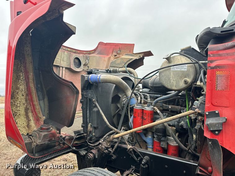 image for item EK0421 2003 Mack CH613 vacuum truck