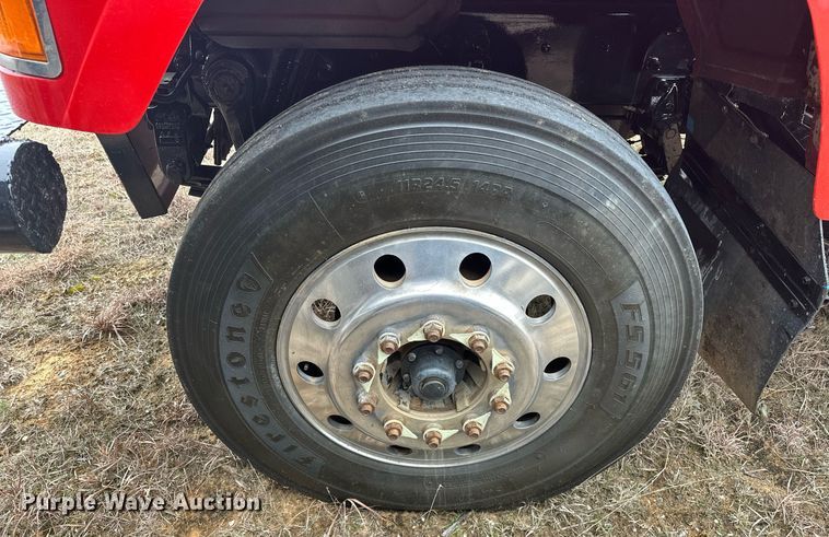 image for item EK0421 2003 Mack CH613 vacuum truck